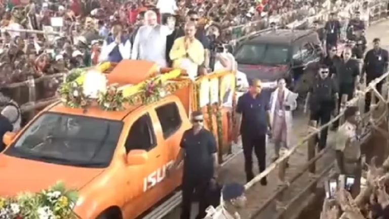 pm-modi-road-show-bbsr1-2025-06-20-16-50-53