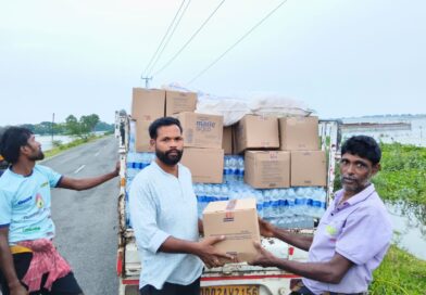 ବନ୍ୟାଞ୍ଚଳରେ ସମାଜସେବୀ  ସାମଗ୍ରୀ ବଣ୍ଟନ କାର୍ଯ୍ୟ ଆରମ୍ଭ