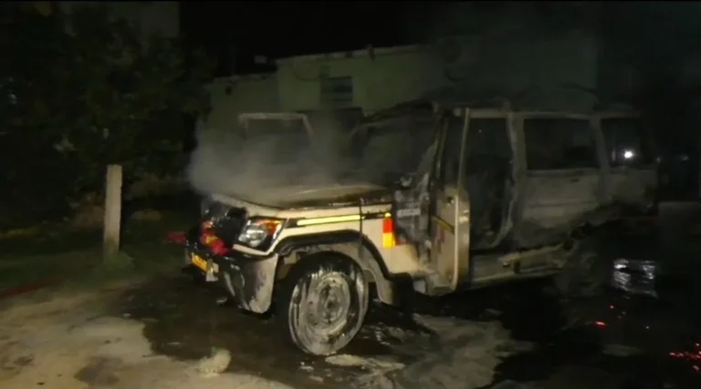 ambulance-fire-2026-10-08-23-06-07