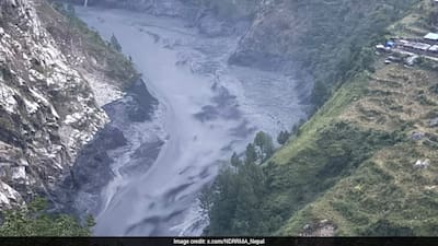 kg2bsffs_nepal-flash-floods_625x300_11_October_26
